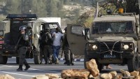 Siyonist İşgal Güçleri Mart Ayında 509 Filistinliyi Gözaltına Aldı