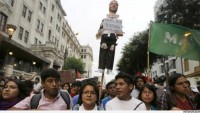 Peru’da Gençler Yeni İşsizlik Yasasını Protesto İçin Toplandı…