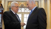 Siyonist Netanyahu, Abbas’ı Filistinliler Nezdinde Meşrulaştırmak İçin Elinden Geleni Yapıyor…