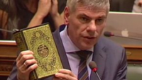 Belçika meclisinde Kur’an’a saygısızlık