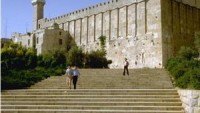 Netanyahu İbrahim El-Halil Camii’ne Baskın Düzenlemeye Hazırlanıyor…
