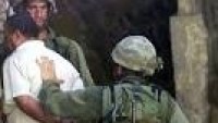Korsan İsrail Askerleri 4 Filistinliyi Gözaltına Aldı…