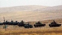 Şanlıurfa’nın Suruç ilçesinde Suriye sınırındaki mevzilere Türkiye yeni tanklar konuşlandırdı…