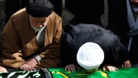 Foto: İran Cumhurbaşkanı Hasan Ruhani’nin Annesi Toprağa Verildi.