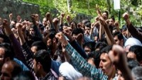 Tahran’da çok sayıda öğrenci ve öğretmen Suud rejimini protesto etti