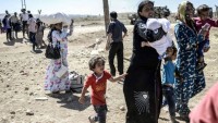 Suriye’nin Kürd bölgesinde binlerce insan evini barkını terketmek zorunda kaldı