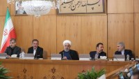 Hasan Ruhani: İran milletinin direnişi ABD kumpaslarını bozdu