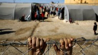 Amerika teröre destekle Suriyeli mültecilerin geri dönüşünü engelliyor