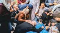 Siyonist Rejimin Gazzeye Yönelik Saldırılarında Şehid Olanların Sayısı 71’e Ulaştı