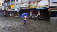 Hindistan’da sel felaketinden 71 kişi hayatını kaybetti