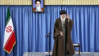 Düşman İran milletinden korkuyor