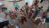 Arabistan Iraklı mültecilere yardımı engelliyor