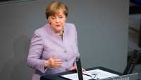 Merkel Türkiye ile iyi ilişkiler çağrısında bulundu