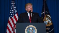 Siyonist Köpek Trump: Suriye’ye gerekirse yeniden saldırırız