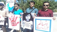İranlı üniversiteliler Myanmarlı müslümanlara cinayeti kınadılar
