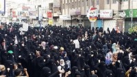 Yemen’in başkenti Sana’da binlerce kadın mütecavizleri protesto etti
