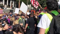 Amerika halkı Trump’ı protesto etti