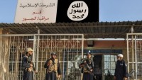Musul’da Irak Ordusunun Başarılarını Öven 4 Kişinin IŞİD Teröristlerince Ağızları Dikildi