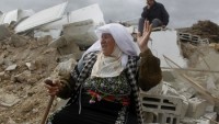 İran evi yıkılan Filistinlilere 30 bin dolar yardım edecek