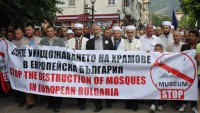 Bulgaristan’da tarihi bir caminin müzeye çevrilmek istenmesi protesto edildi