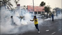 Foto: Bahreyn’deki barışçıl Katif halkıyla dayanışma gösterisine, Bahreyn rejimi polisi saldırdı