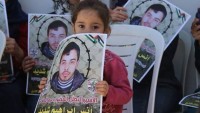 Siyonist İsrail Rejimi Açlık Grevlerini Sonlandırmaları İçin Filistinli Esirlere Baskı Yapıyor