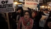 Amerika’nın Virginia üniversitesi öğrencileri İsrail karşıtı sloganlar attı