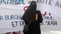 Belçika’da peçeli Müslümana 18 ay hapis