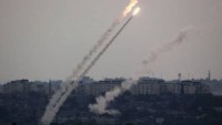 Gazze Direnişçileri İşgalci İsrail’in 2 Askeri Üssünü Grad Ve Havan Toplarıyla vurdu