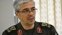 İran Genelkurmay Başkanı: Düşmanın bir daha ülkeyi tehdit etmeye cesaret edememesi için silahlı kuvvetlerin eli tetikte