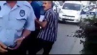 Video: Elazığ’da Belediye Başkanından Tam Yetki Alan Zabıtaların Gariban Halka Nasıl Zulmettiği Kaydedildi