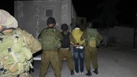 İşgal Güçleri El-Halil’de Filistinli İki Genci Gözaltına Aldı