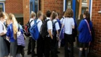 İngiltere’de 4 ilkokulda oruç yasağı getirildi