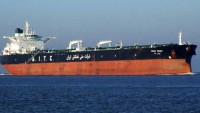 İran’ın yaptırımlar kaldırıldıktan sonra satmak üzere denizde 40 milyon varil petrol depoladığı iddia edildi