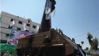 Kassam’ın Gazze’de Diktiği Direniş Yumruğu Anıtı Vatandaşların İlgisini Çekti