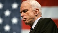Siyonist Köpek McCain Hayal Kuruyor: İran’da Rejim Değişikliğinin Vakti Gelmiştir