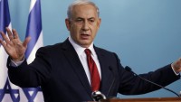 Siyonist Netanyahu, Hamas’ın Yeni Siyaset Belgesini Yırtıp Çöp Kutusuna Attı