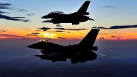 Siyonist İsrail uçakları, Suriye ordusuna ait dört askeri hedefi vurdu