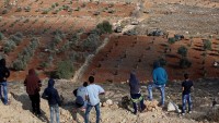 Yahudi Yerleşimciler Nablus’un Güneyinde Filistinlilerin Evlerine Saldırdı