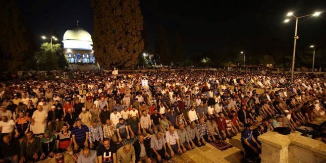 Filistinli Gençler Mescid-i Aksa’nın Doğu Kesimini Yeniden Canlandırdı