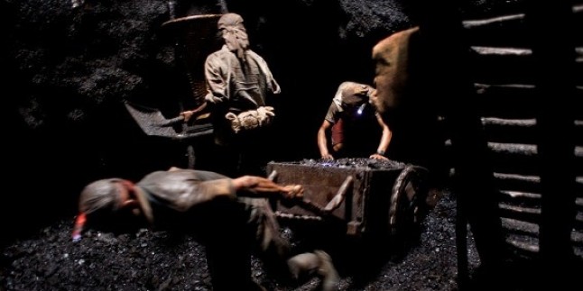 Hindistan’da maden işçileri 5 günlük grevde…