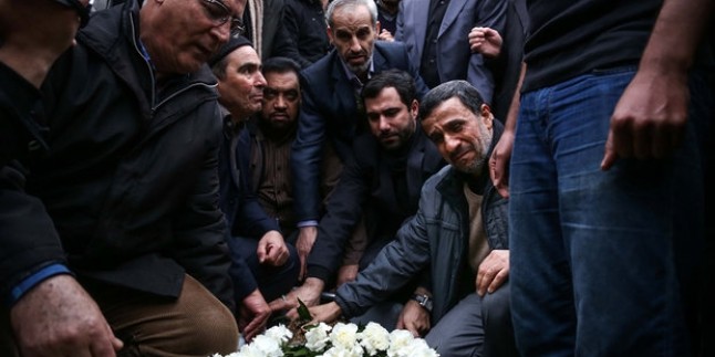 Foto: Mahmud Ahmedinejad’ın Annesi Hayatını Kaybetti…