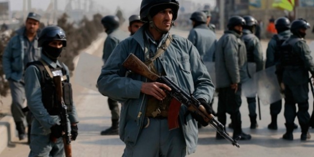 Afganistan’da kanlı saldırı: 15 ölü…
