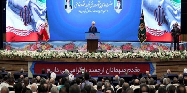 Ruhani: Tehlike anında bölgeden ilk kaçacak olanlar Amerikalılardır