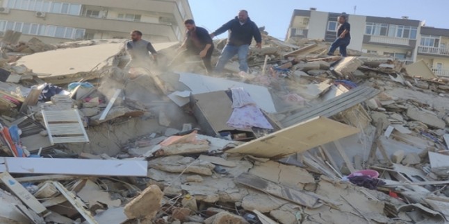 İzmir Depreminde Can Kaybı 105’e Yükseldi