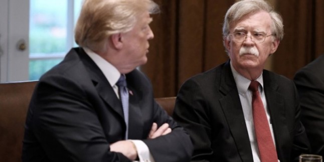 Trump: Bolton, Hükümetimin En Aptal Üyelerindendi