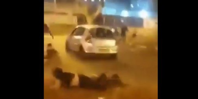 Video-Hayfa’da Filistinli Mücahit gencin araçla siyonistlerin arasına daldığı anlar…