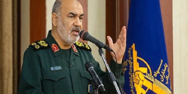 Tümgeneral Selami: İran, düşmanın yaptırım ve tefrika politikalarının üstesinden geldi