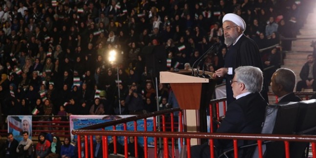 Ruhani: Hükümetin çabası, İran korkusunu, İran övgüsüne dönüştürmekti