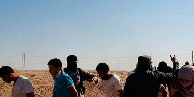 IŞİD, Irak ve Suriye sınırında 30 IŞİD komutanını infaz etti